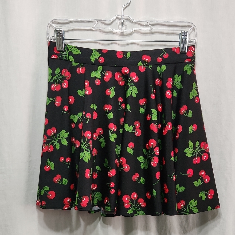 Black and Red Mini Skater Skirt for Night Out
